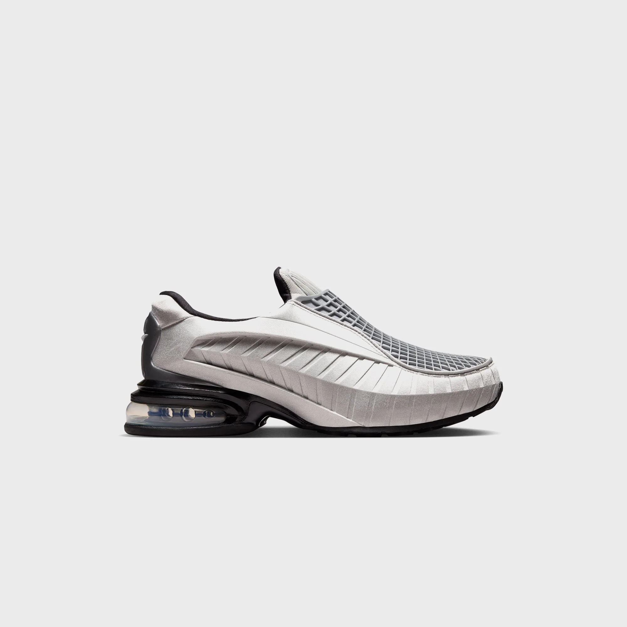 Nike WMNS Air Max Dolce - Metallic Silver / Black