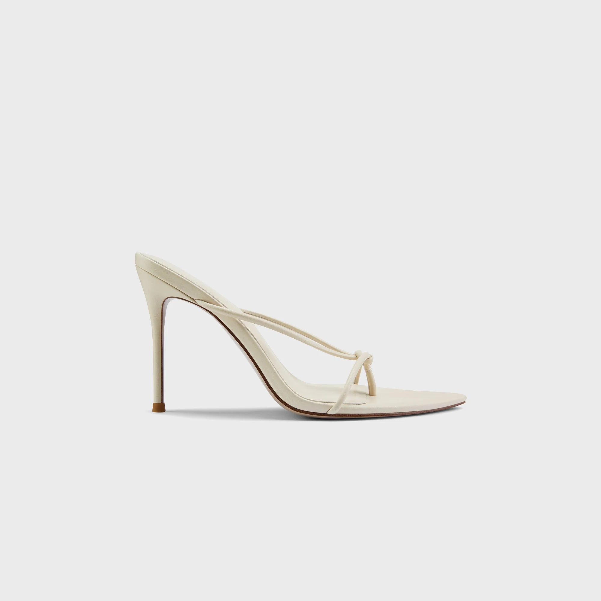 Femme LA Akira Slipper - Dulce Crema