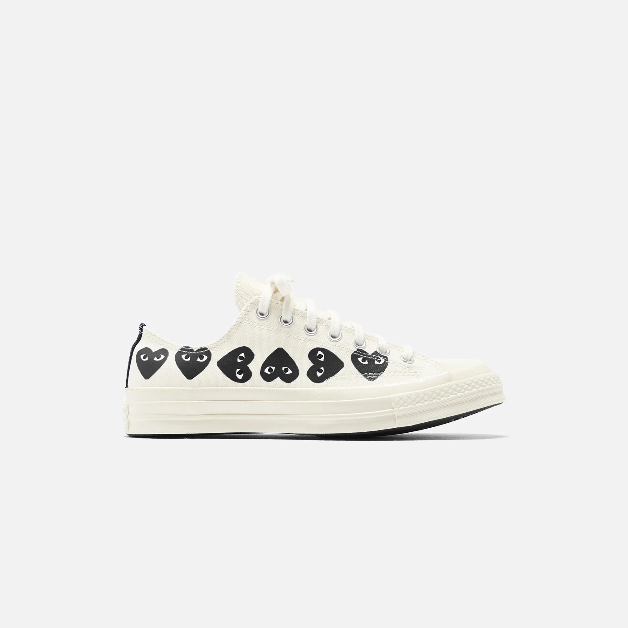 Comme Des Gar?ons Play x Converse Multi Heart Low Top - Beige / Black
