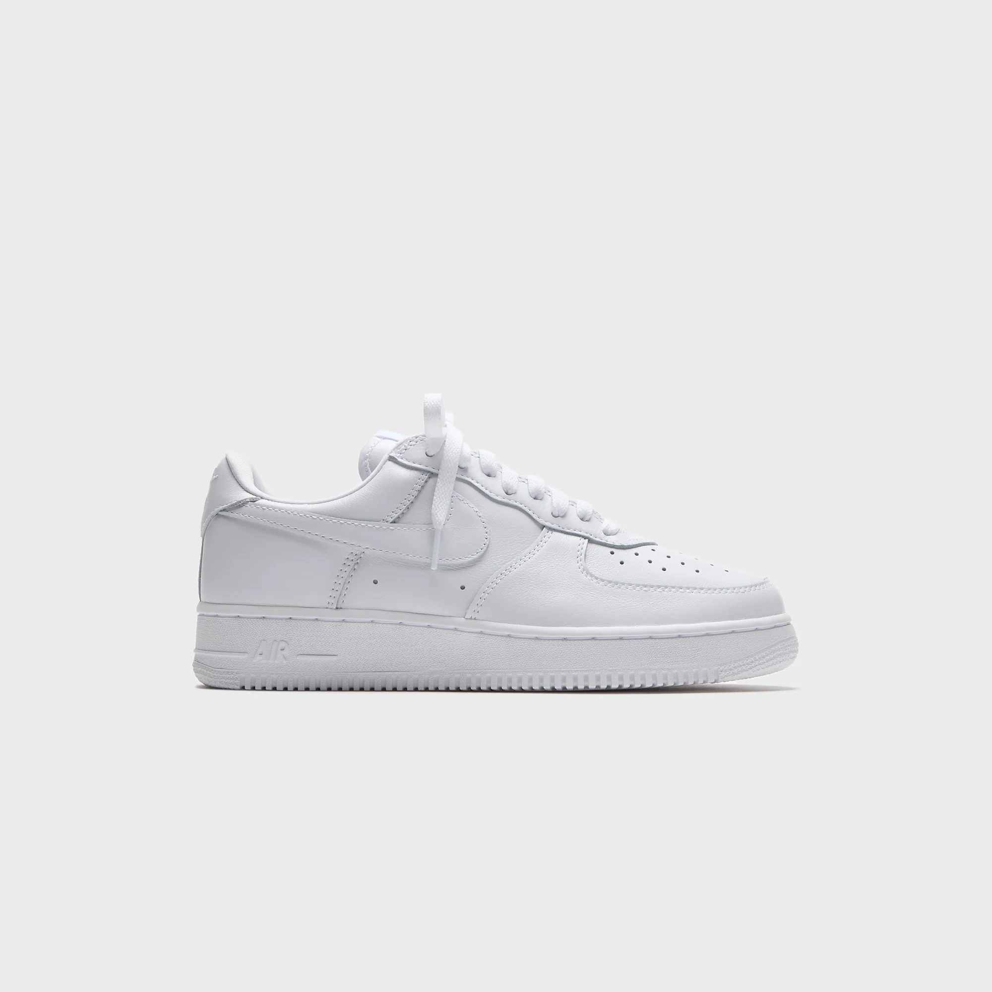 Nike Air Force 1 Low '01 Triple White - White
