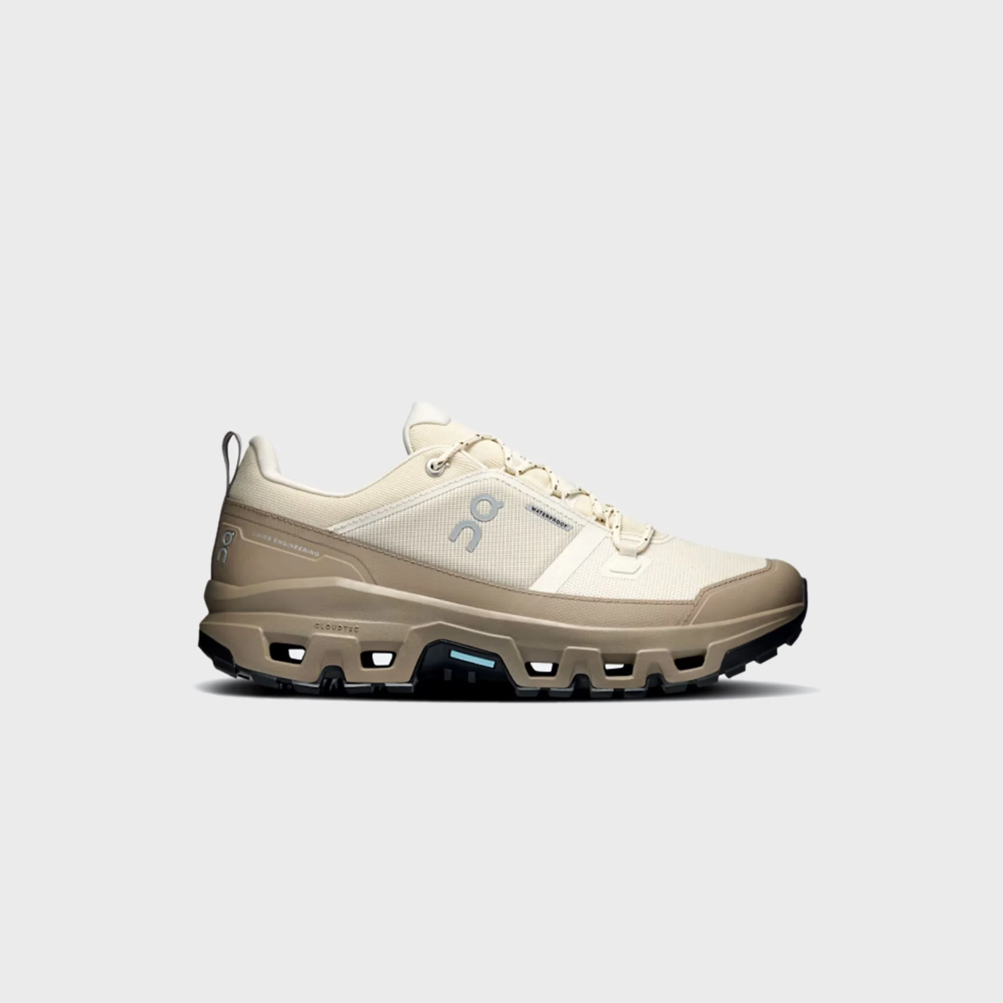 On Running Cloudrock Low Waterproof - Grain / Soba