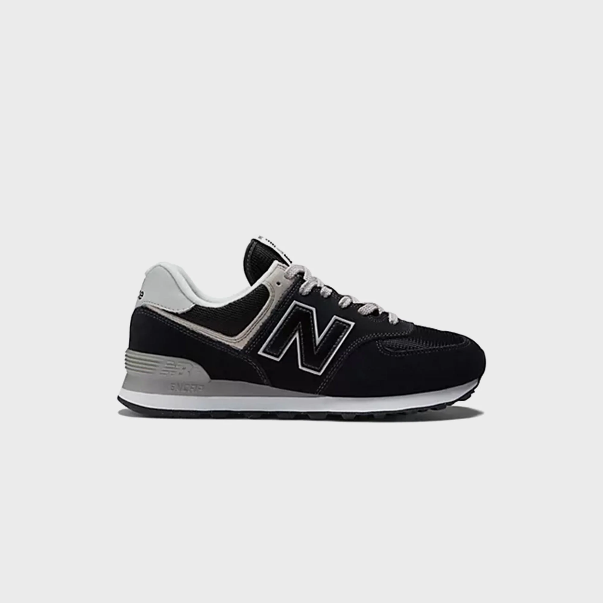 New Balance 574 Core - Black / White